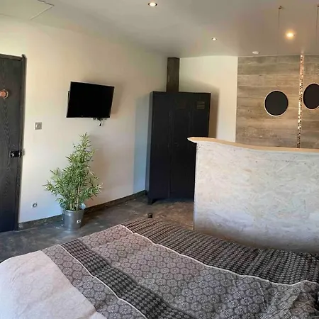 Les Warenne - 2 בית הארחה